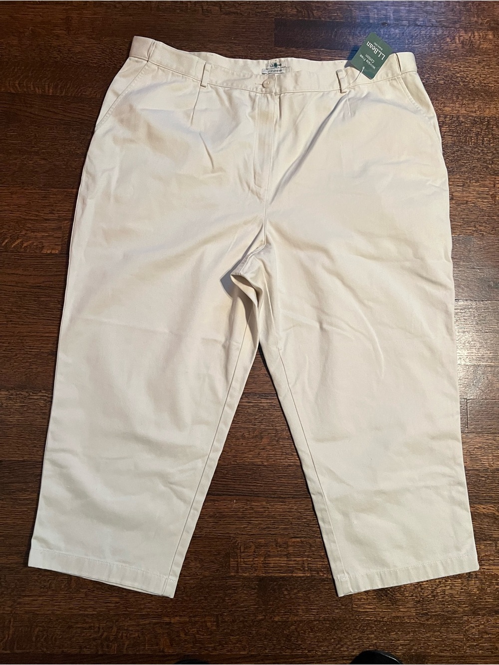 LL Bean khaki cotton capris size 20W